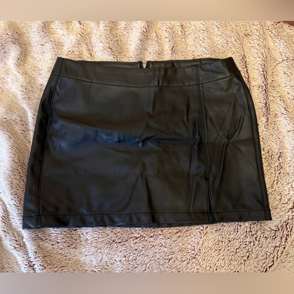 American Eagle Outfitters Dresses & Skirts - American Eagle Outfitters Black Leather Skirt